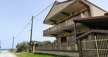 Villa 3 bedrooms with Sea view, with City view in Nea Mesagkala, Greece