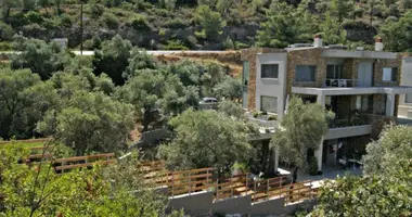 Townhouse 4 bedrooms in Skala Kallirachis, Greece