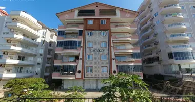 1 room apartment with furniture, with elevator, with air conditioning in Mahmutlar, Turkey