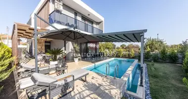 Casa 5 habitaciones con airea acondicionado, con la piscina, con garaje en Doesemealti, Turquía