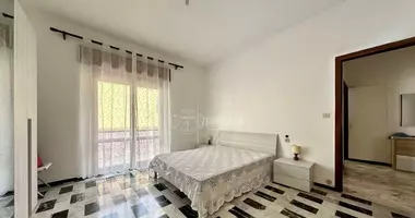 Apartamento 2 habitaciones en Génova, Italia