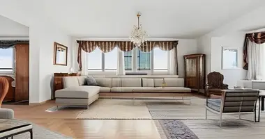 Wohnung 4 zimmer in Warschau, Polen