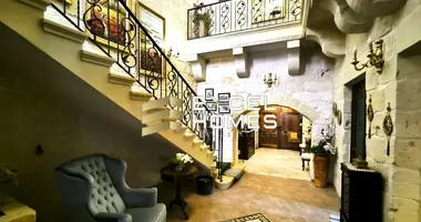 4 bedroom house in Mosta, Malta