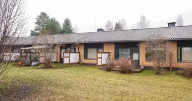 Szeregowiec w Pieksaemaeki, Finlandia