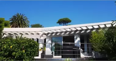 Villa  con Vistas al mar, con Garaje, con Jardín en Cannes, Francia