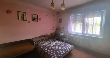 Dom 3 pokoi w Seregelyes, Węgry