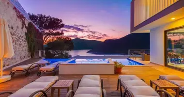 Villa 6 rooms with swimming pool, with kabel_sat_tv, with dv_verkabelung in Kalkan, Turkey