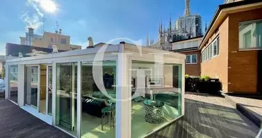 Penthouse 5 pokojów w Mediolan, Włochy