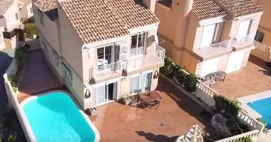 Villa  mit Balkon, mit Möbliert, mit Terrasse in l Alfas del Pi, Spanien