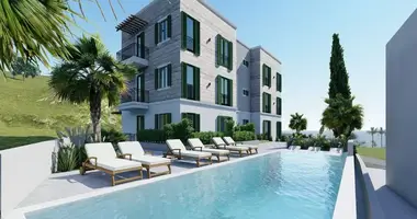 Apartamento 3 habitaciones en Tivat, Montenegro