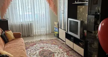 Apartamento 3 habitaciones en Borisov, Bielorrusia