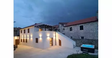 Casa 3 habitaciones en Jelsa, Croacia