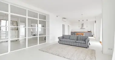 Wohnung 4 zimmer in Minsk, Belarus