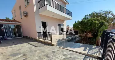 Villa 4 bedrooms with Air conditioner, with Needs Repair in Motides, Northern Cyprus
