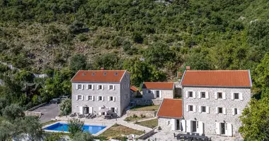 Mieszkanie 10 pokojów w Prcanj, Czarnogóra