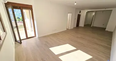 Mieszkanie 2 pokoi w Dobrota, Czarnogóra