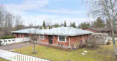 2 bedroom house in Helsinki sub-region, Finland