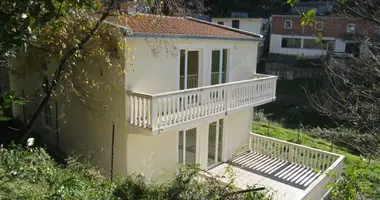 Дом 3 спальни в Круче, Черногория