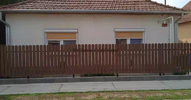 Casa 2 habitaciones en Derecske, Hungría
