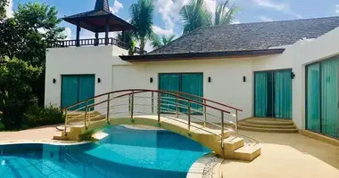 Villa 4 chambres avec Fenêtres double vitrage, avec Meublesd, avec Climatiseur dans Phuket, Thaïlande