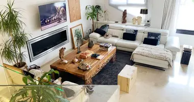 Wohnung 3 Schlafzimmer in Estepona, Spanien