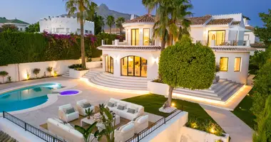 Villa 5 bedrooms with Sea view, with Swimming pool, with Mountain view in Marbella, Spain