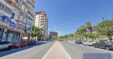 Commercial property 216 m² in Alicante, Spain