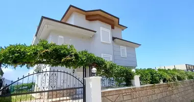 Villa 5 habitaciones con Vistas al mar, con Piscina, con Vista a la montaña en Alanya, Turquía