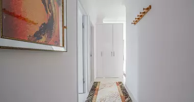 Apartamento 3 habitaciones con amueblado, con airea acondicionado en Alanya, Turquía