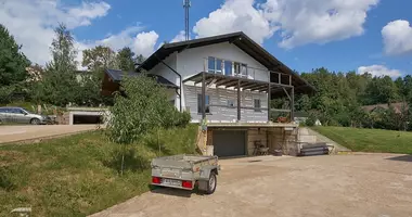 Maison dans Baraulianski sielski Saviet, Biélorussie