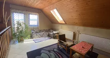 Mieszkanie 8 pokojów w Kerepes, Węgry