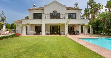 Haus 6 Schlafzimmer in Estepona, Spanien