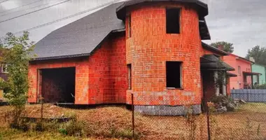 Dom 5 pokojów w Marki, Polska