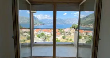 Wohnung 2 Zimmer in Dobrota, Montenegro