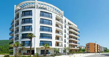 Apartamento 3 habitaciones en Tivat, Montenegro