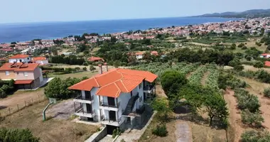 Townhouse 4 bedrooms in Nikiti, Greece