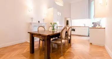 5 room apartment in Warsaw, Poland