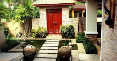 Villa 4 bedrooms with Patio in Phuket, Thailand
