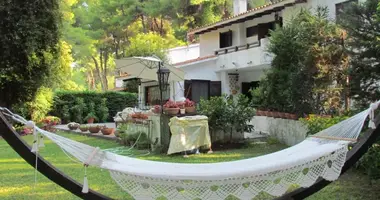 Cottage 2 bedrooms in Municipality of Kassandra, Greece