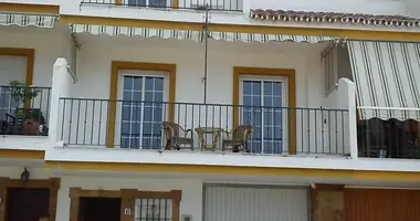 Maison 3 chambres dans Estepona, Espagne