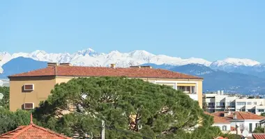 Appartement 2 chambres dans Antibes, France