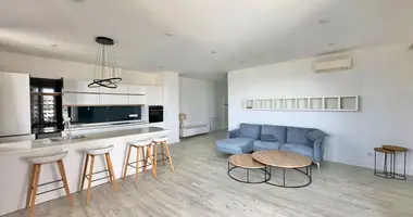 Wohnung 3 zimmer in Tiflis, Georgien