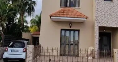 Dom 4 pokoi w Larnaka, Cypr