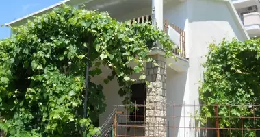 Casa en Dobra Voda, Montenegro