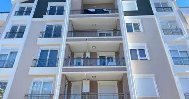 Apartment 6 bedrooms in Muratpasa, Turkey