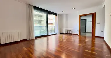 Apartamento 3 habitaciones en Elche, Španjolska