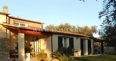 Villa  with Air conditioner, with Sea view, with Garden in Imperia, Italy