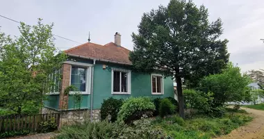Dom 3 pokoi w Tata, Węgry