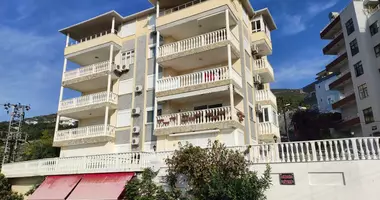 Apartamento 3 habitaciones con aparcamiento, con vista al mar, con la piscina en Alanya, Turquía