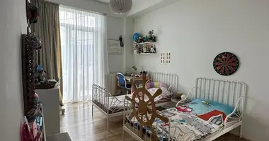 Apartamento 4 habitaciones en Tiflis, Georgia